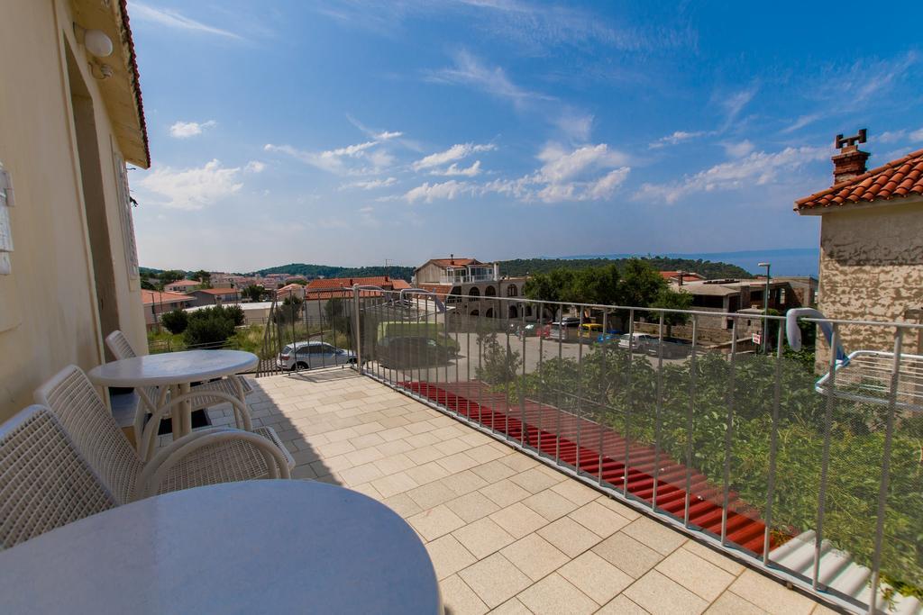Studios Jakov Makarska Exterior photo