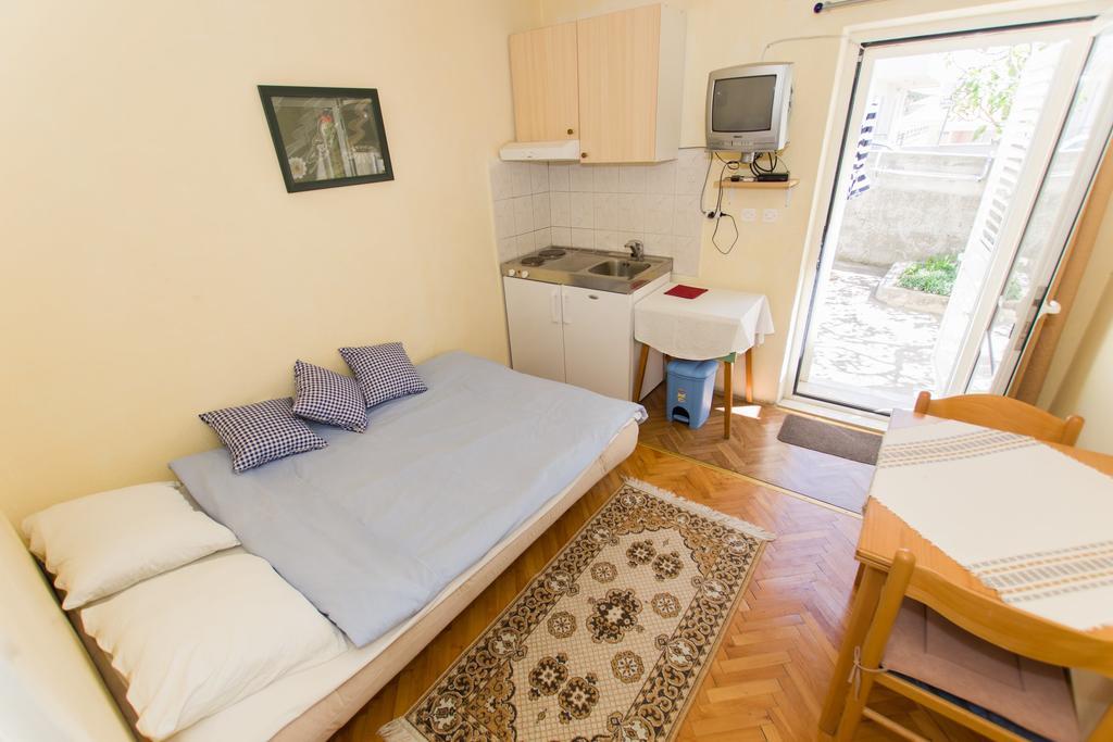 Studios Jakov Makarska Exterior photo