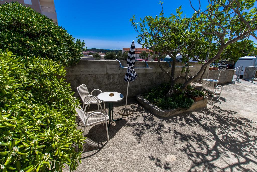 Studios Jakov Makarska Exterior photo